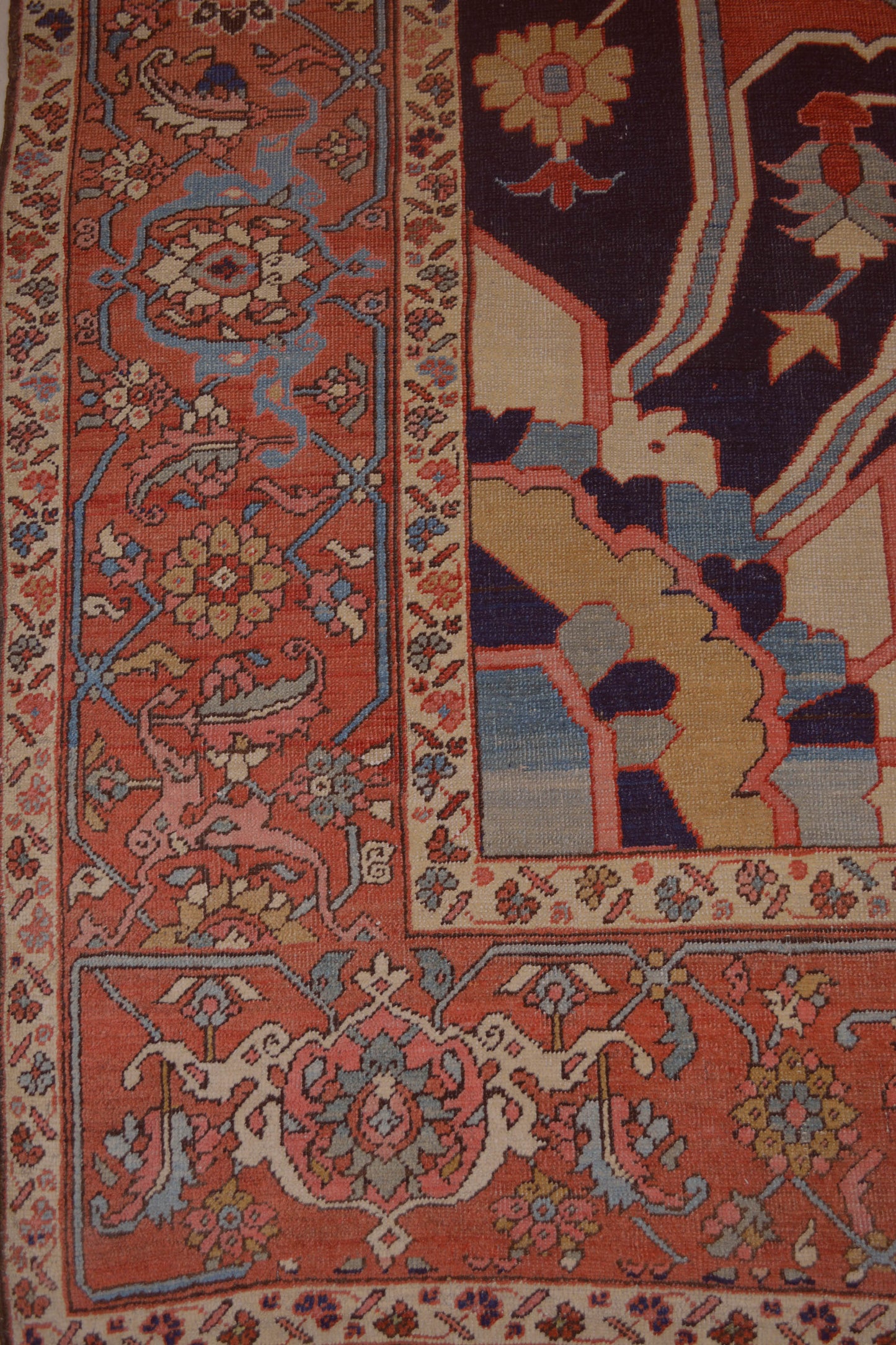 From the bottom corner to the entire perimeter, there are two thin borders that have a thick frame in the middle.