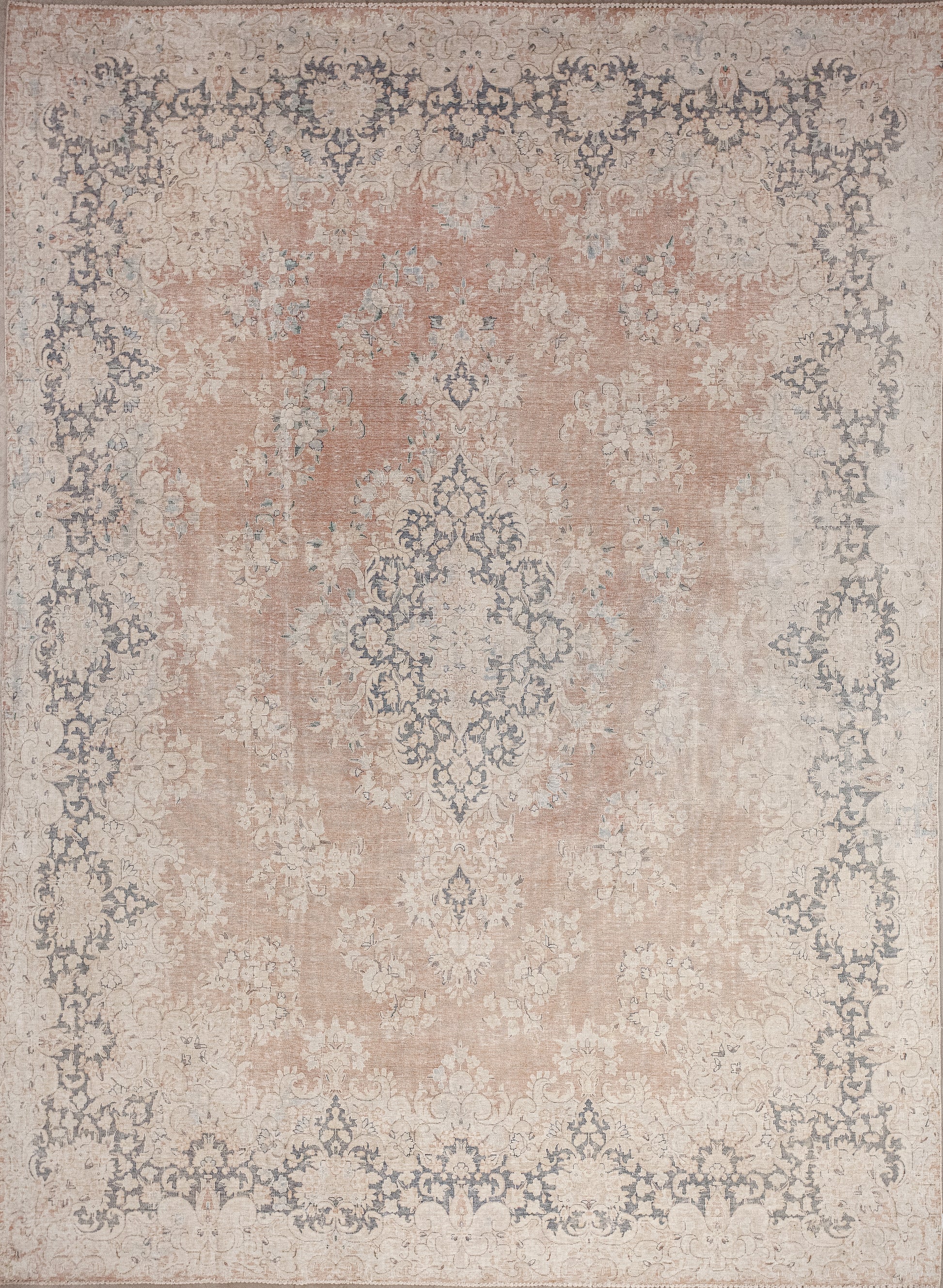 The wonderful brick red carpet comes with the earthy, strong and warm energies that the mentioned color provides.