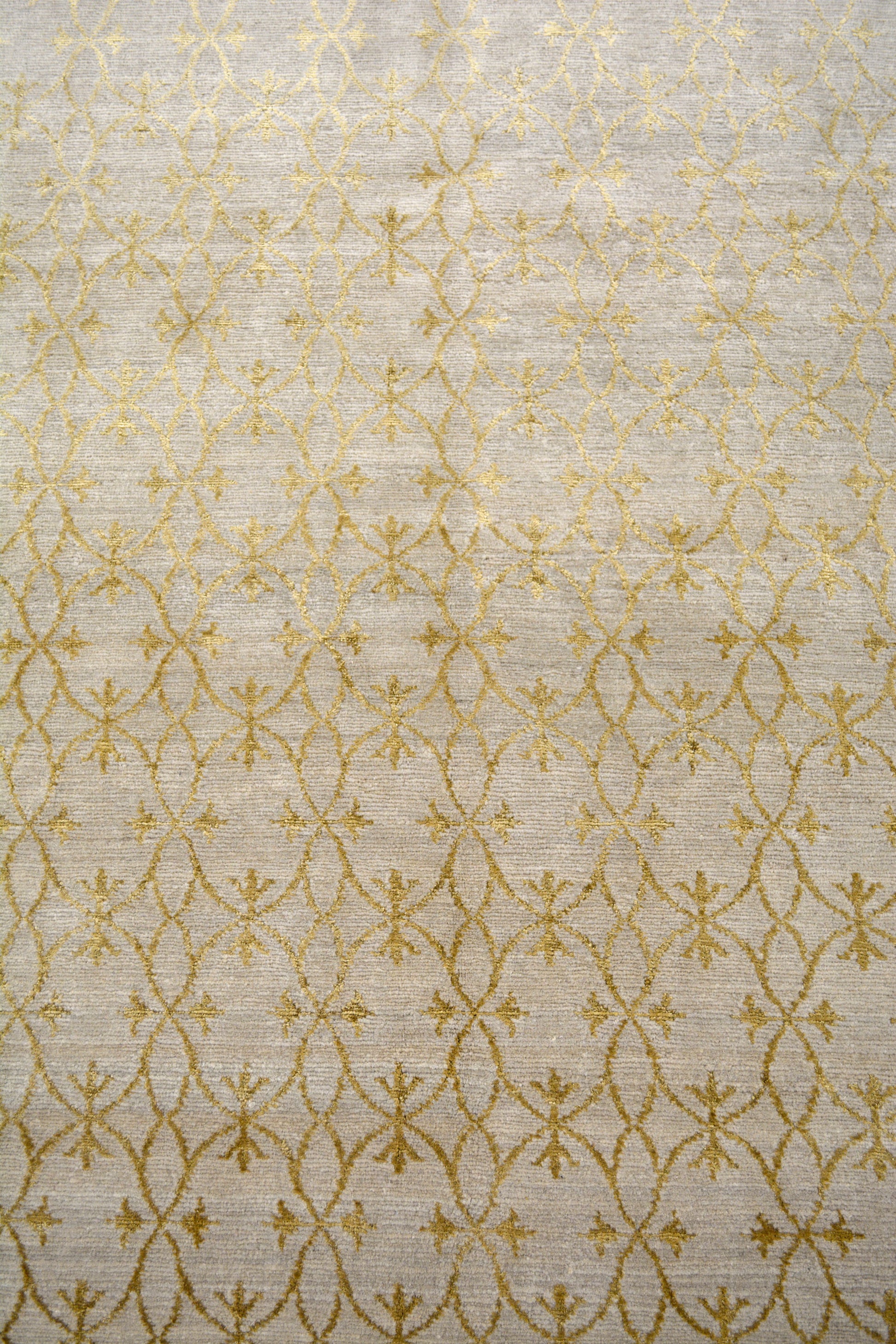 The center's close up displays the inside of the swirl drops which are four mini flowers that are arranged following the four cardinal directions.