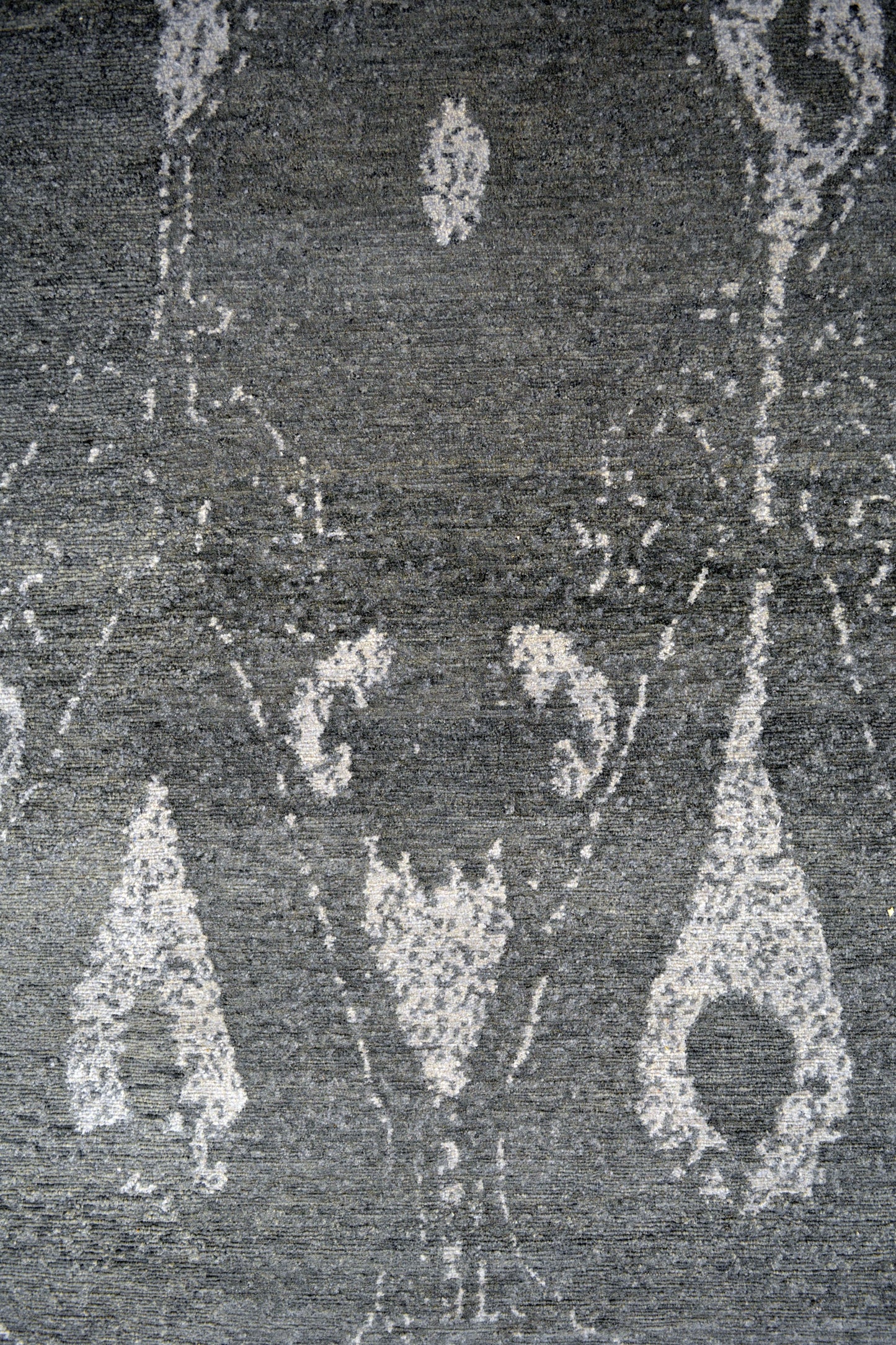 The center's close up display two drops as the main shape for the pendalogues.