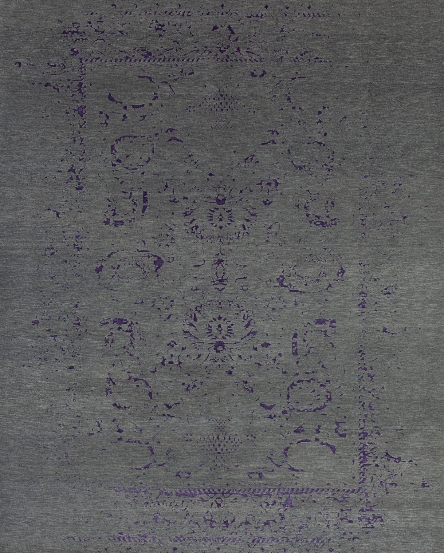 Classic and simple gray rug with a tenuous flower background.