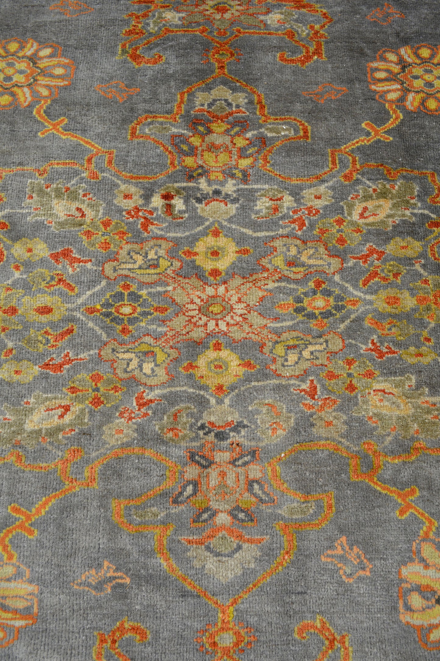 In the center's close up there is an interesting composition made with flowers and ornaments.