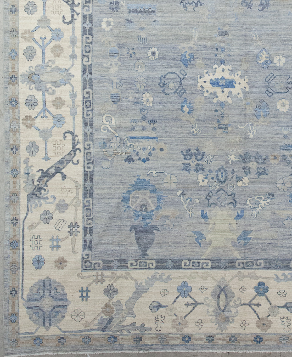 On the bottom left corner, there are two thin borders which hold a thick frame in the middle.