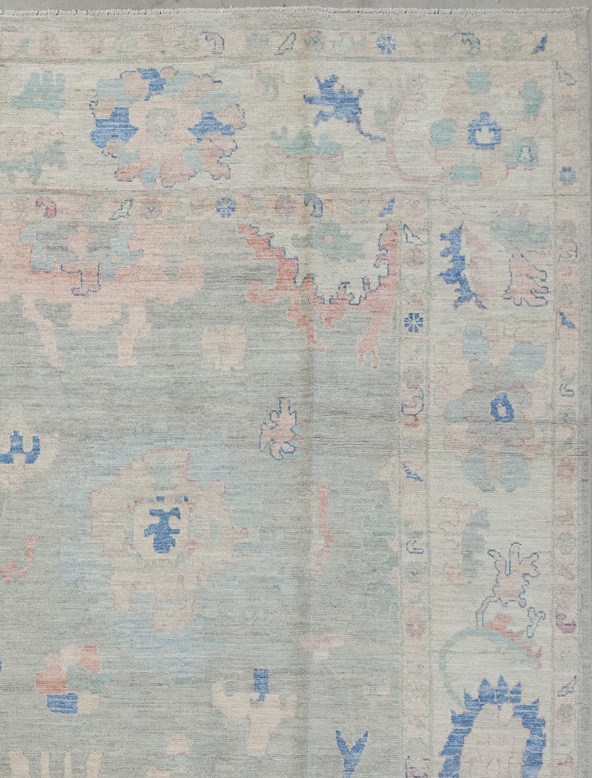 Moreover, the borders display tiny flowers, and leaves while the frame shows big dianthuses carnation with leaves on the sides.