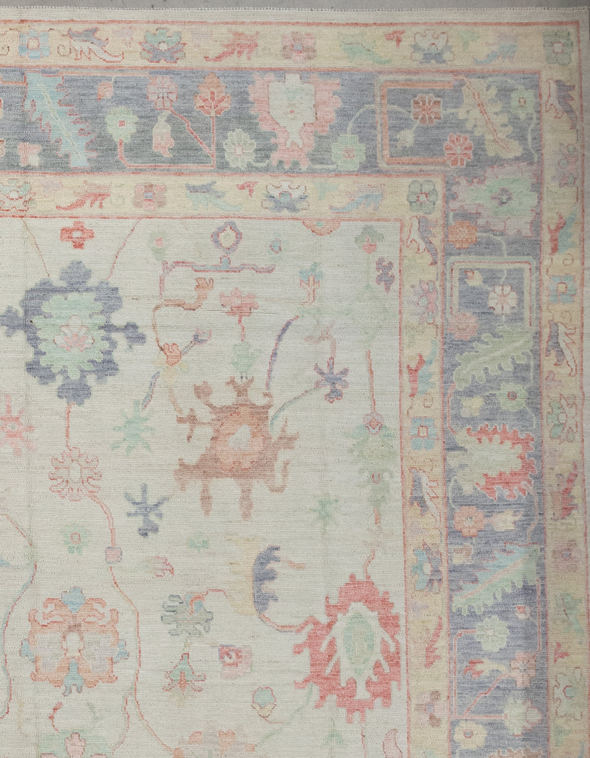 Additionally, the yellow borders feature colorful small leaves and flowers, while the blue frame displays large pinnatifid leaves, slender branches, and flowers.