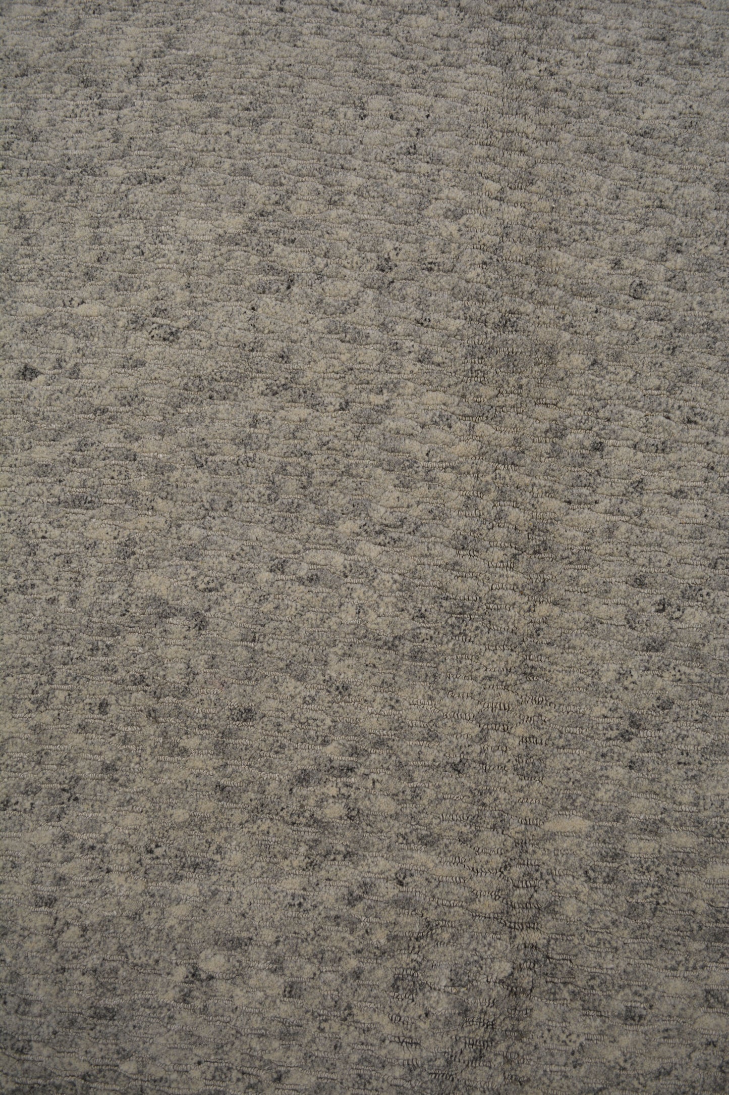 The center's close-up renders the knot's strength.