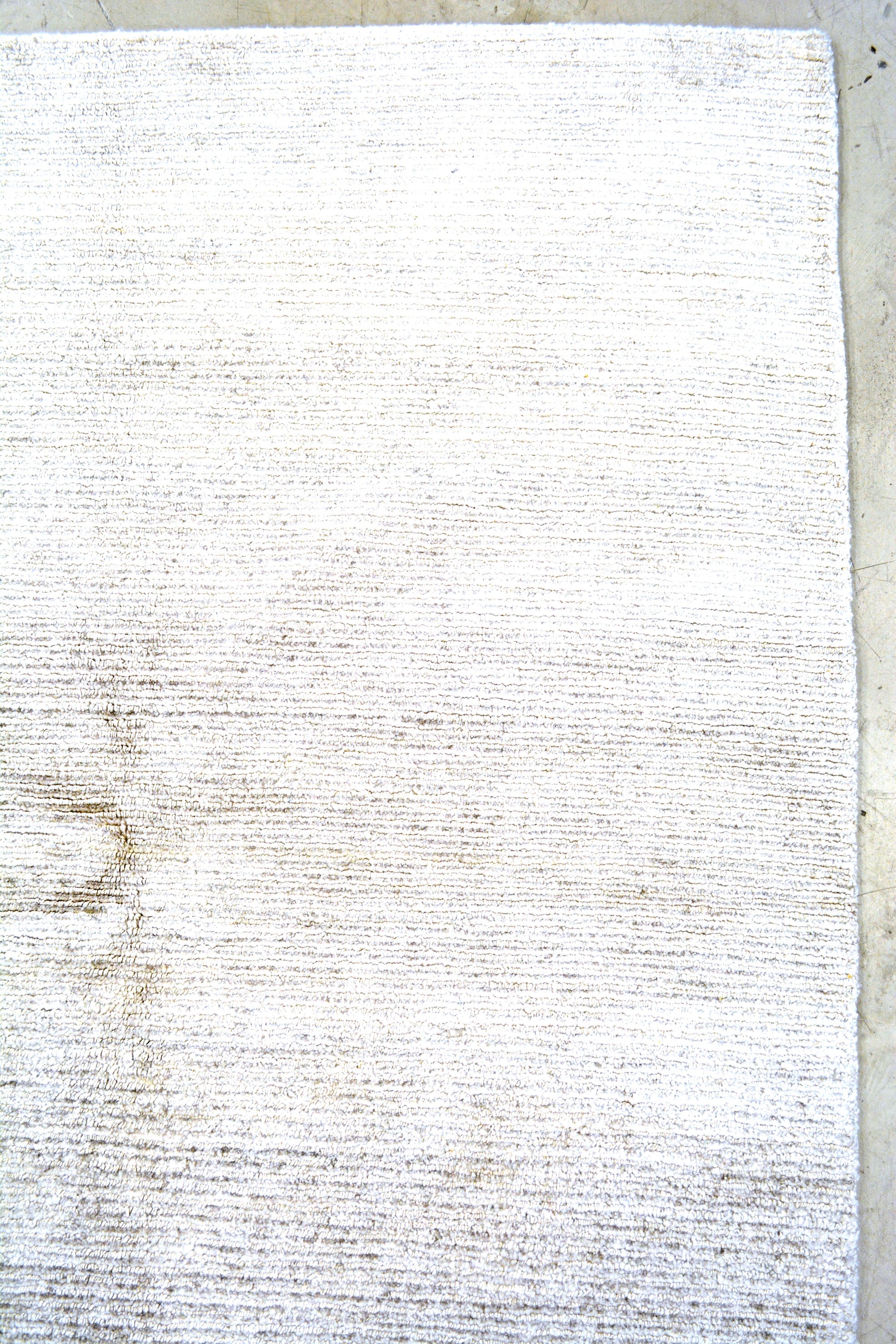 The top right corner displays how the light reflects on the carpet.