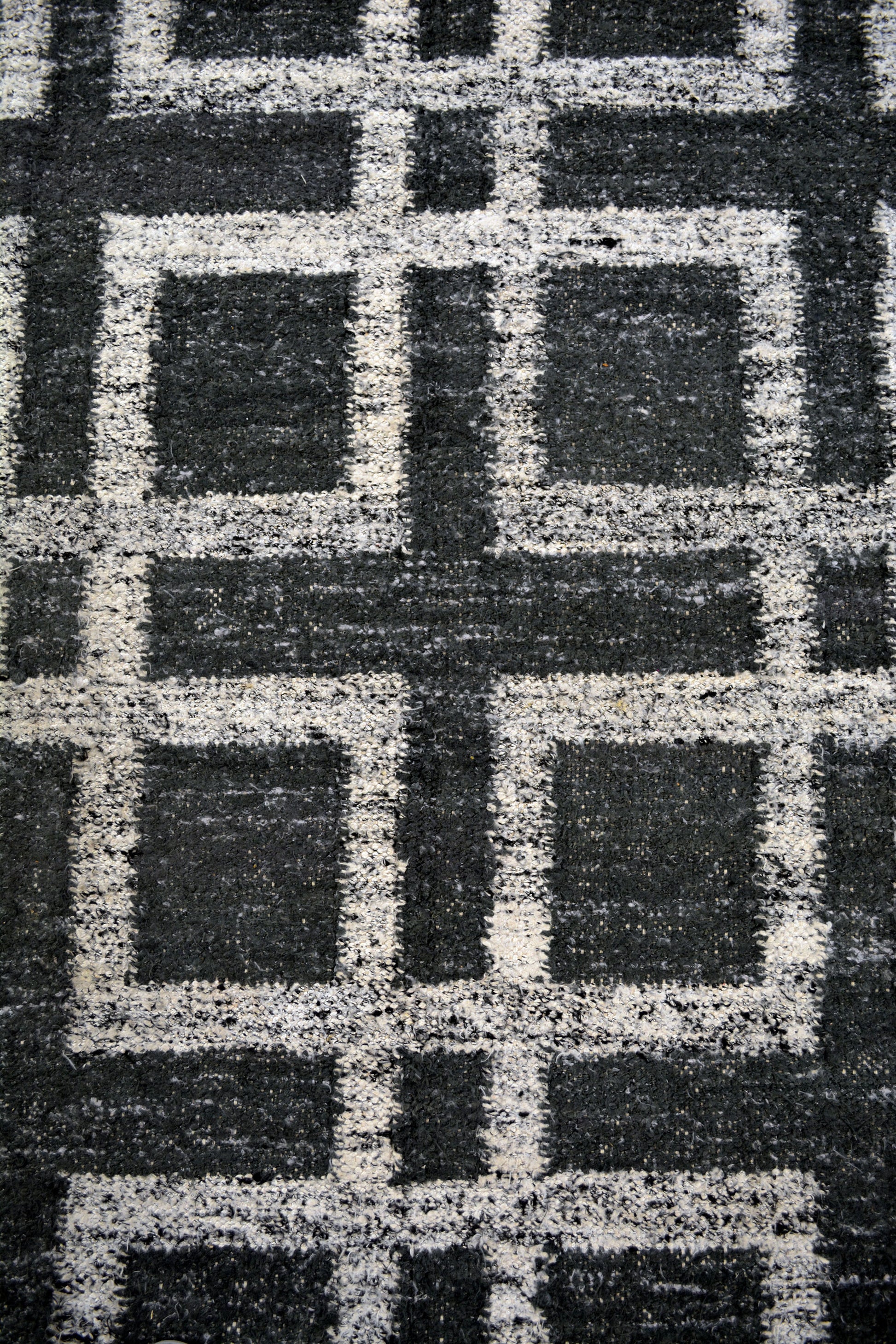 The center's close-up renders a square with a cross in the center.