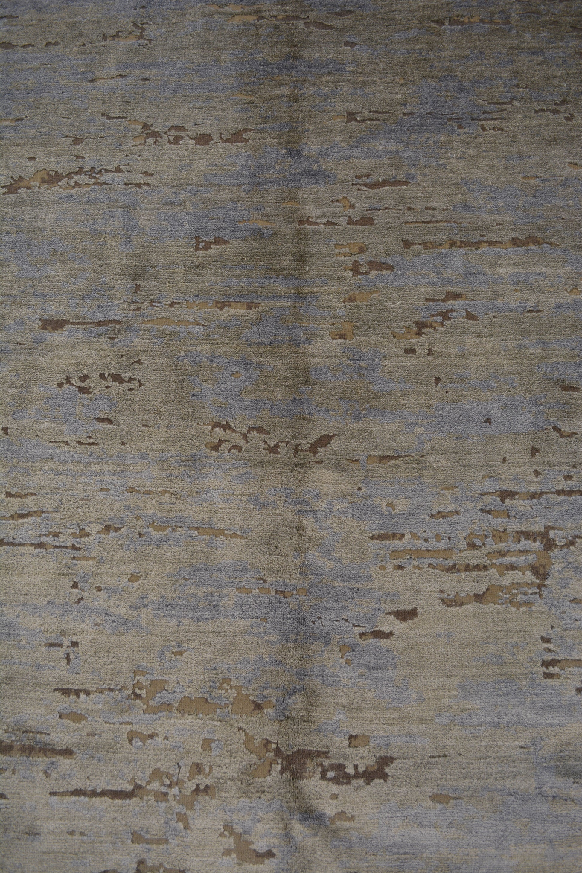 The center's close-up displays the good work coming from the artisan.