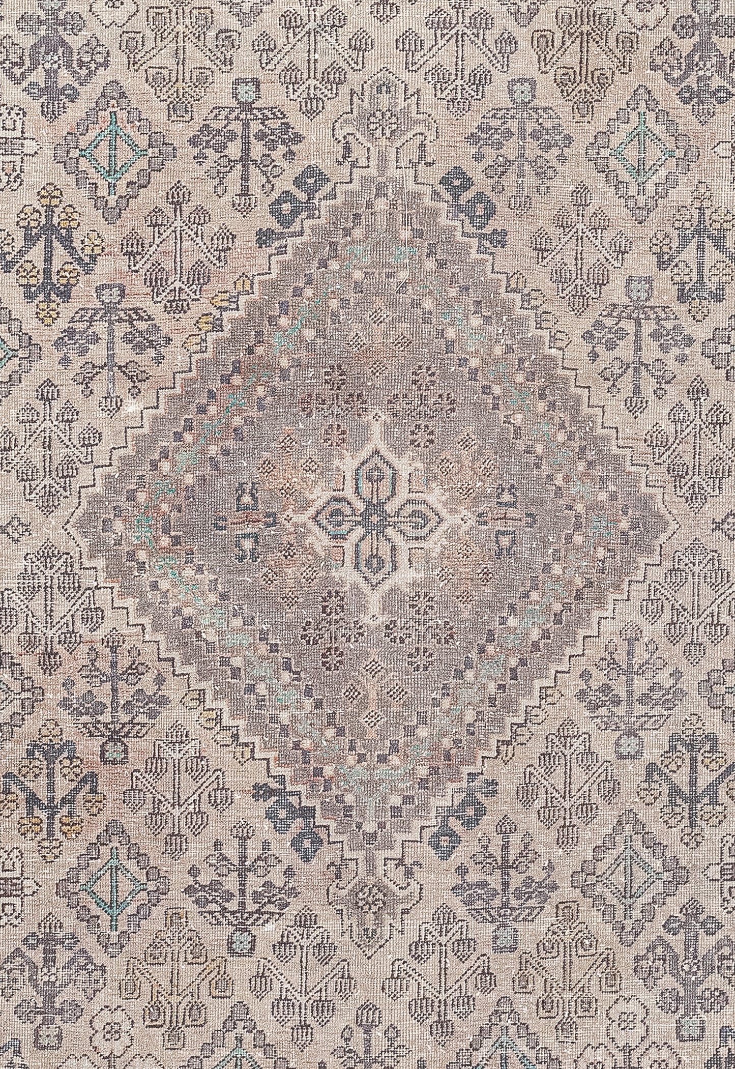 The foreground of the rug has a large diamond shape filled with small rhombuses and a central square cross that has pointed vertices. Additionally, the central main illustration is surrounded by smaller diamond shapes containing different styles of chandelier.