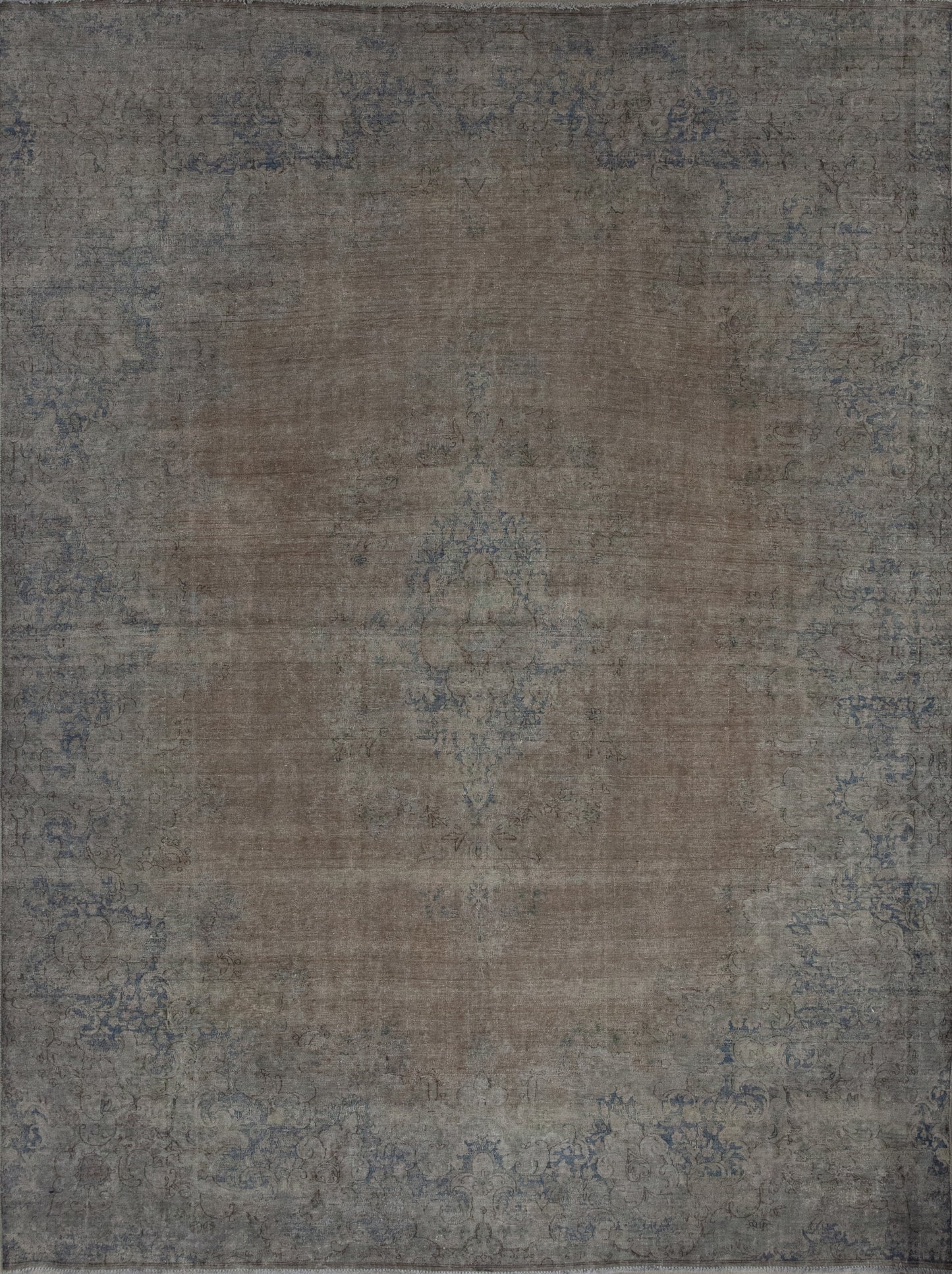 Reveal vintage rug comes in a distressed style.