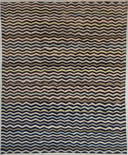 This rug comes with a zigzag wave pattern. 