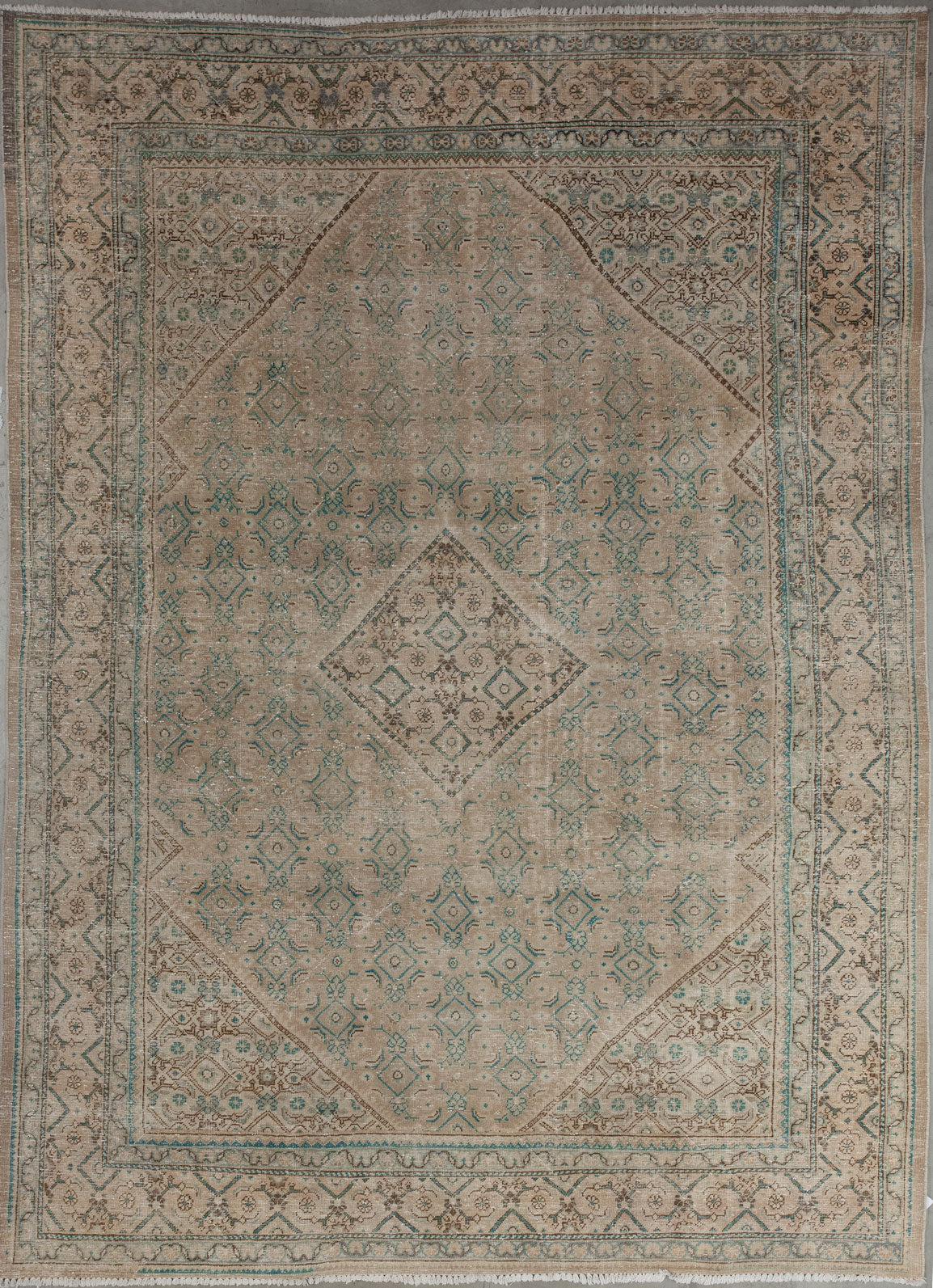 Breathtaking classy rug comes with brown as a dominant color which helps you to appreciate the simple things in life