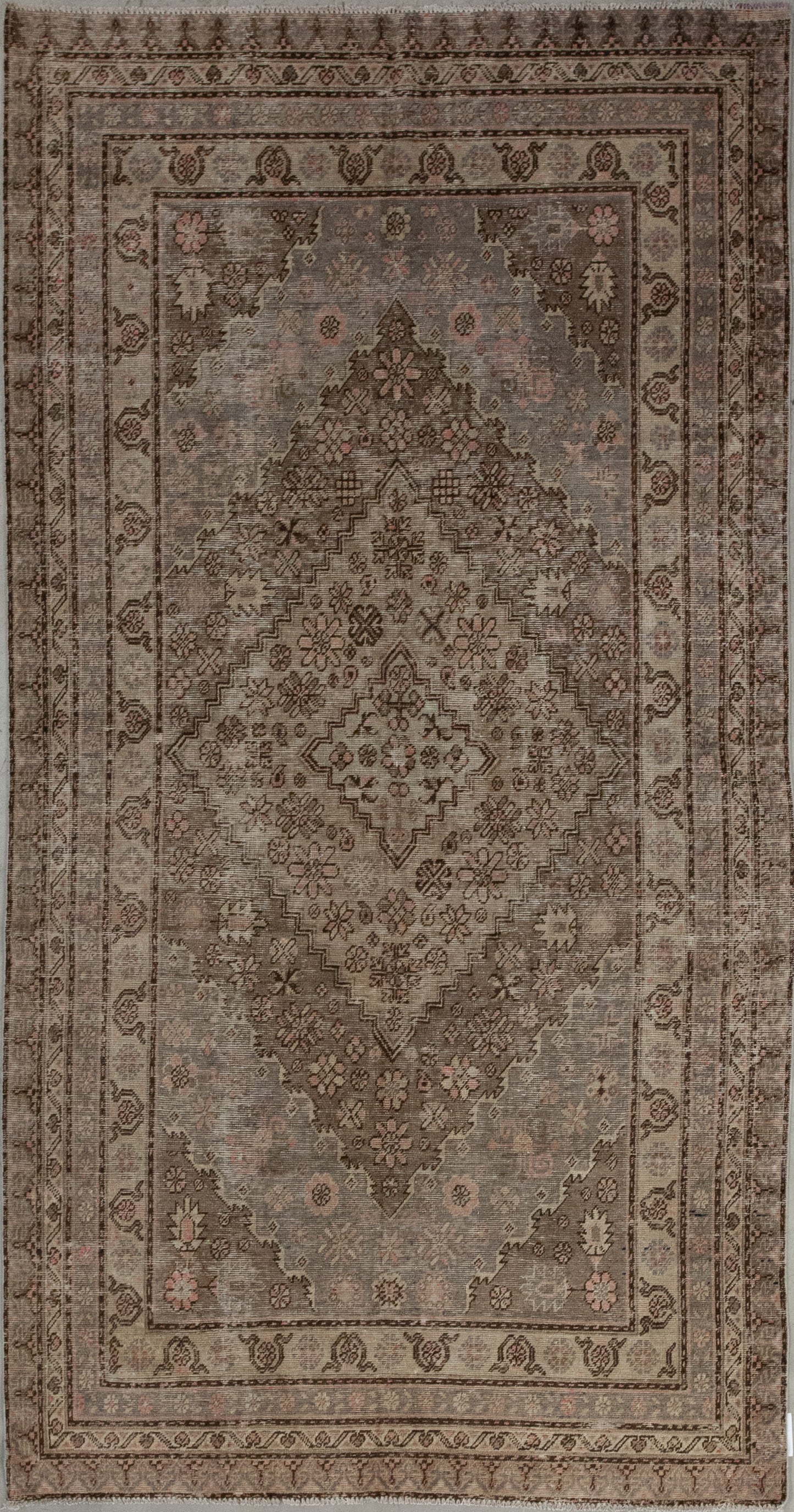 This astonishing carpet was woven with a pleasant color combination which is within variations of brown and pinkish accents. It will bring homeliness, and concentration vibes to your room. 