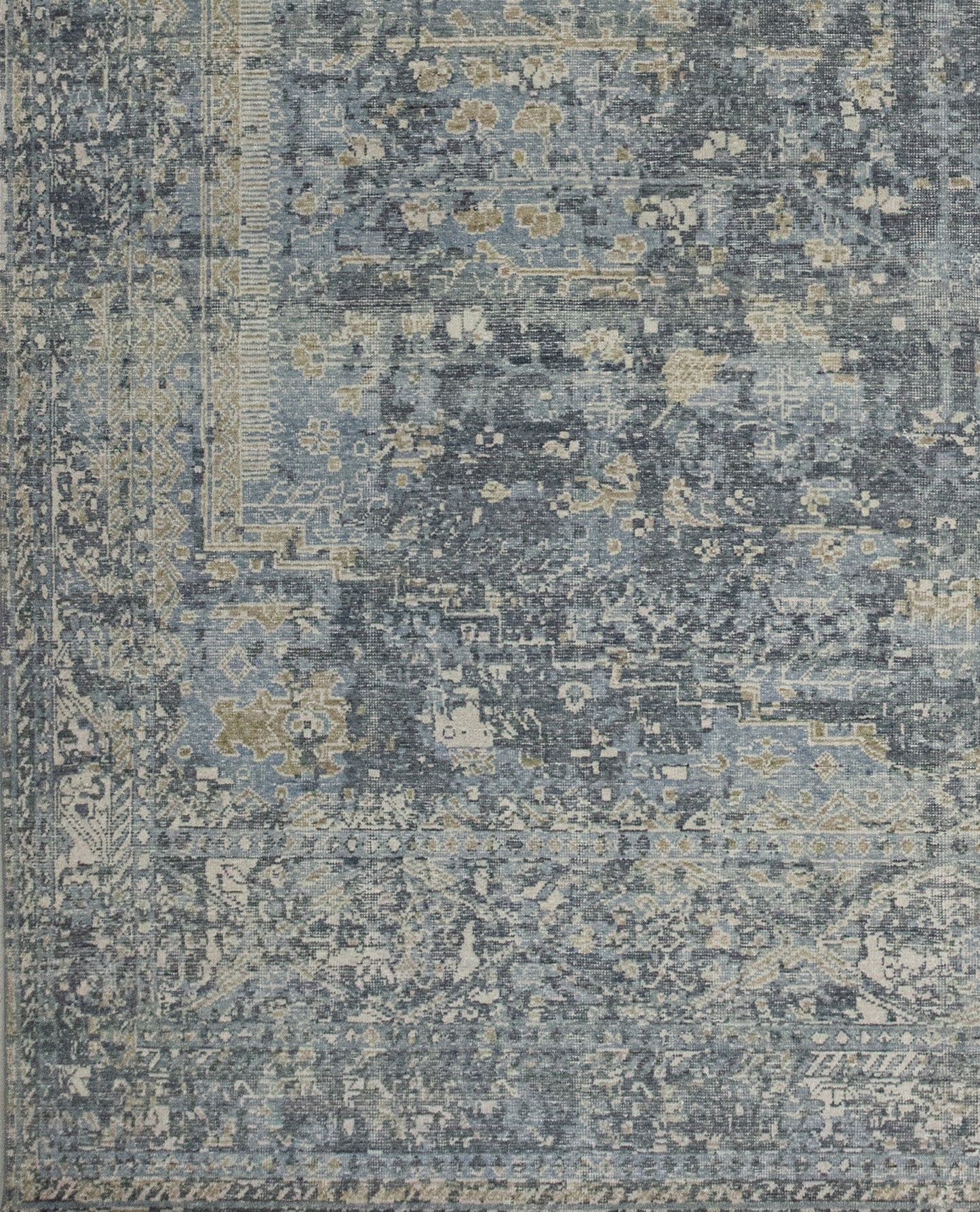 From the left bottom corner to all the contour, there are multiple borders which is a representative feature of vintage carpets. 